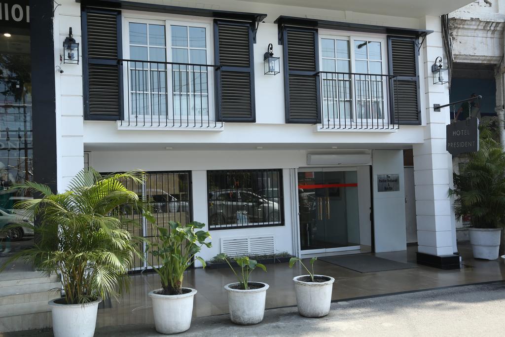 Hotel President Dehradun Eksteriør billede